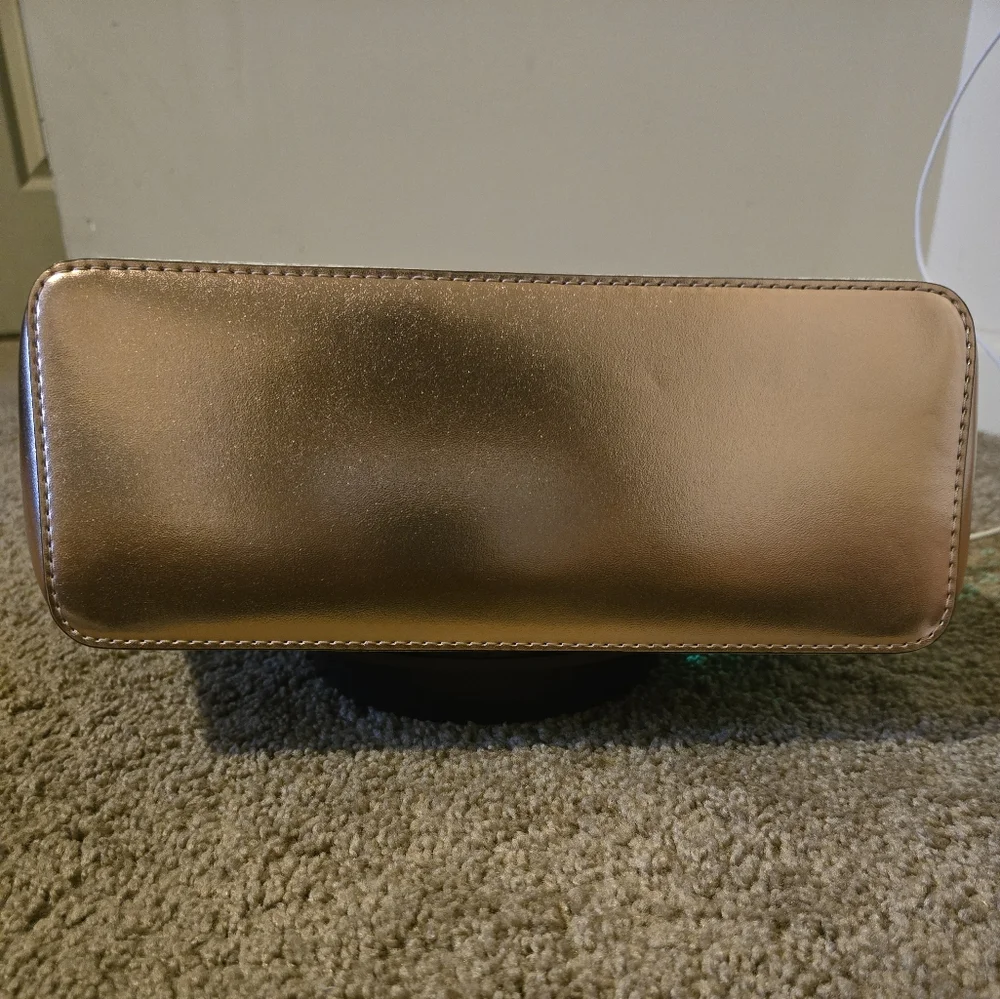 NWT Michael Kors Charlotte Signature Logo Metallic Tote Bag - Picture 7 of 10